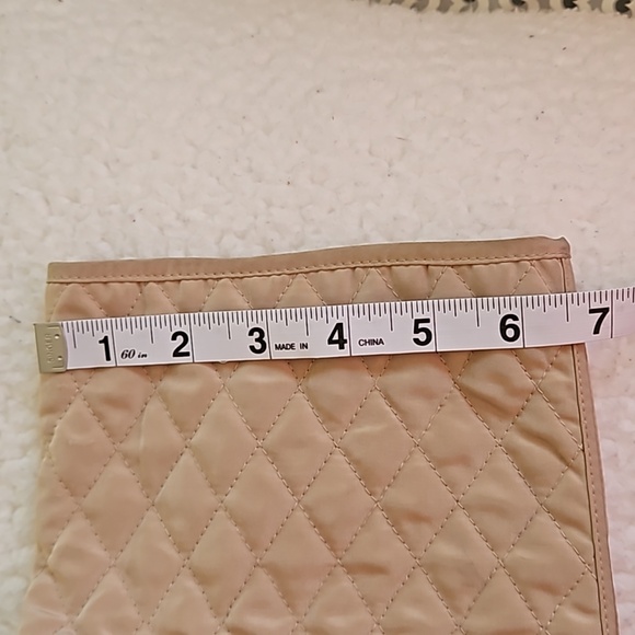 Hilary Radley 1x Tan quilted jacket, water resistant. From Saks 5th Ave NYC. EUC - Picture 6 of 10